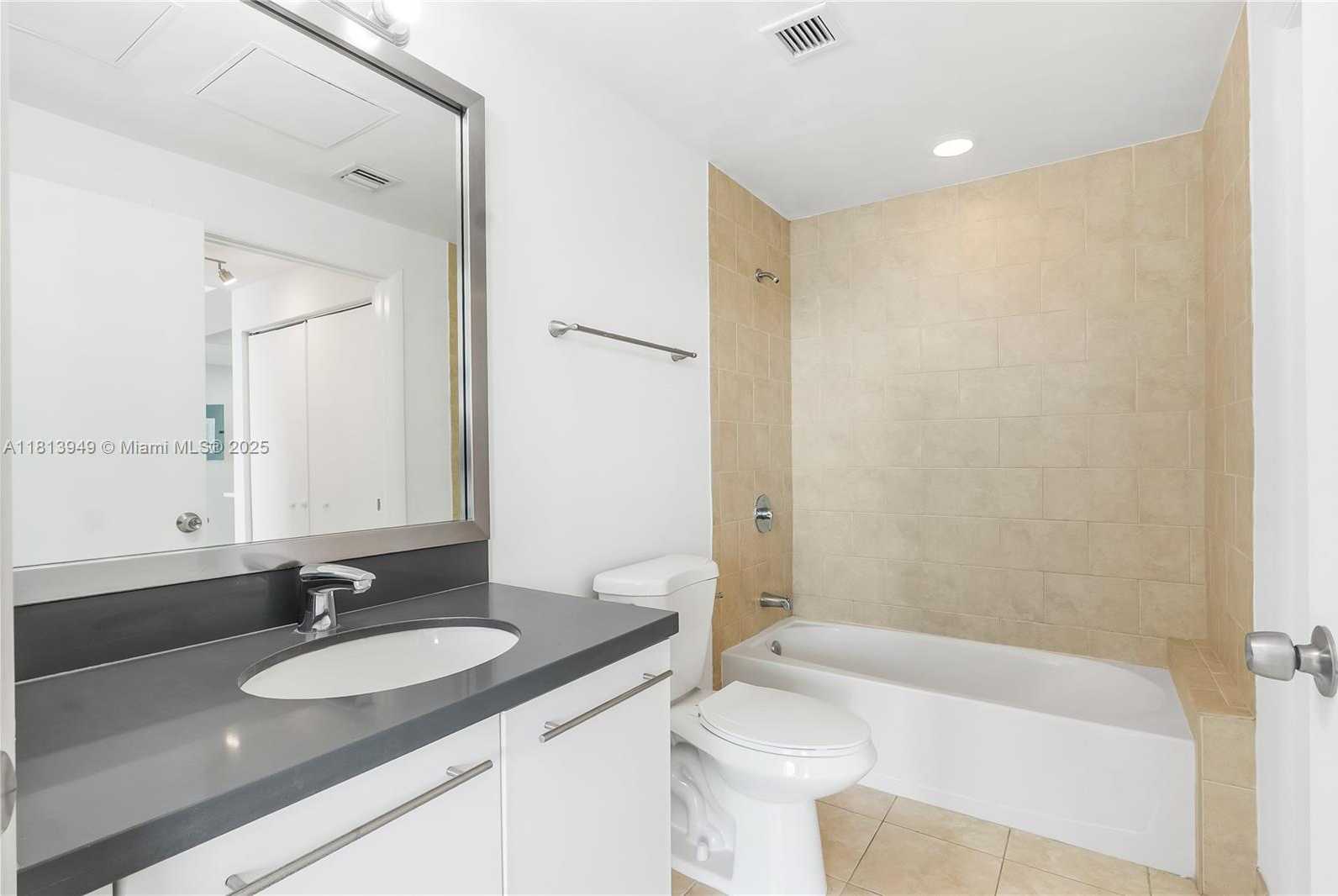 Small Image of 90 SOUTH WEST 3RD ST #4011, Miami Number 29