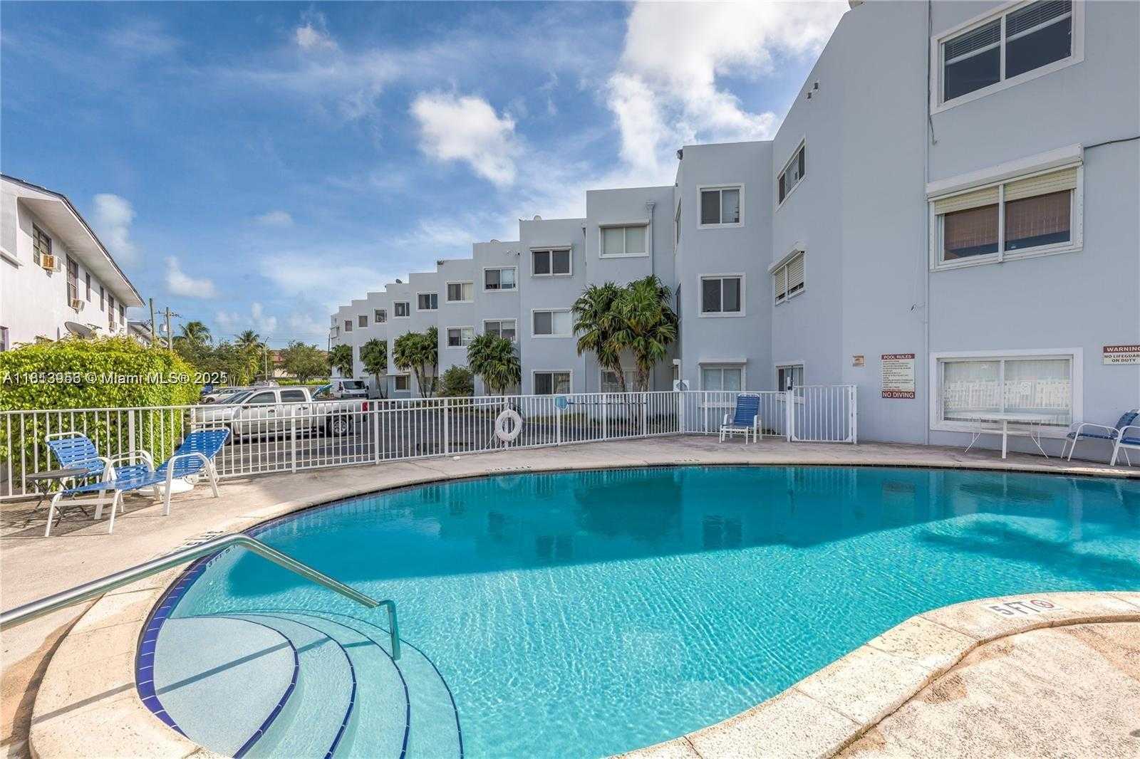 Small Image of 1185 MARSEILLE DR #205, Miami Beach Number 2