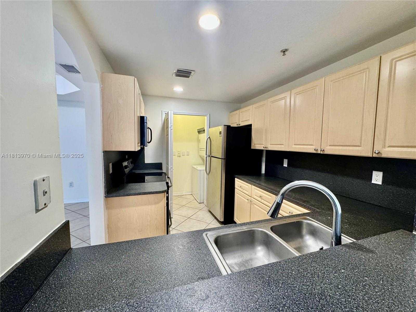 Small Image of 6520 NORTH WEST 114TH AVE #1601, Doral Number 18