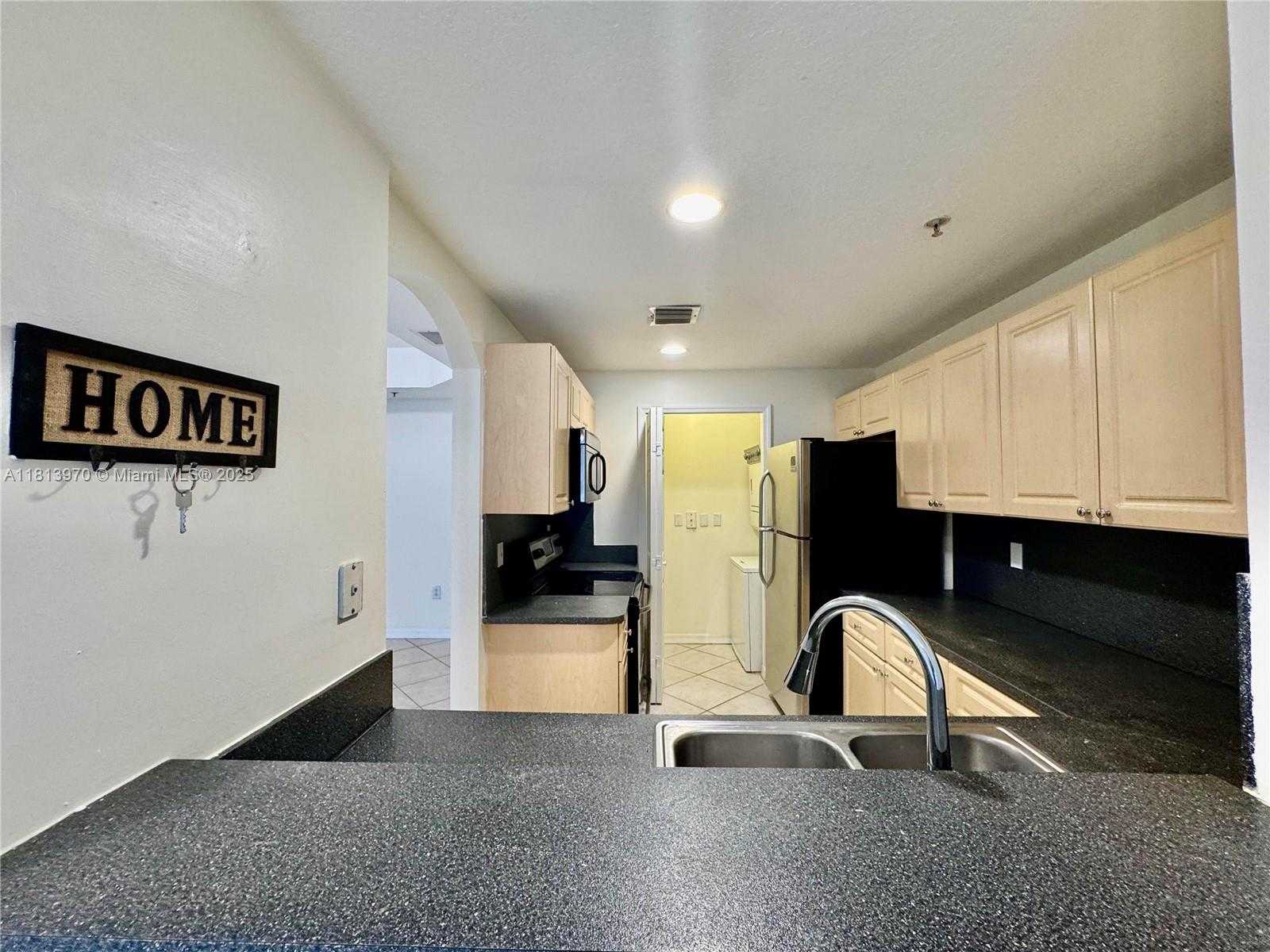 Small Image of 6520 NORTH WEST 114TH AVE #1601, Doral Number 19