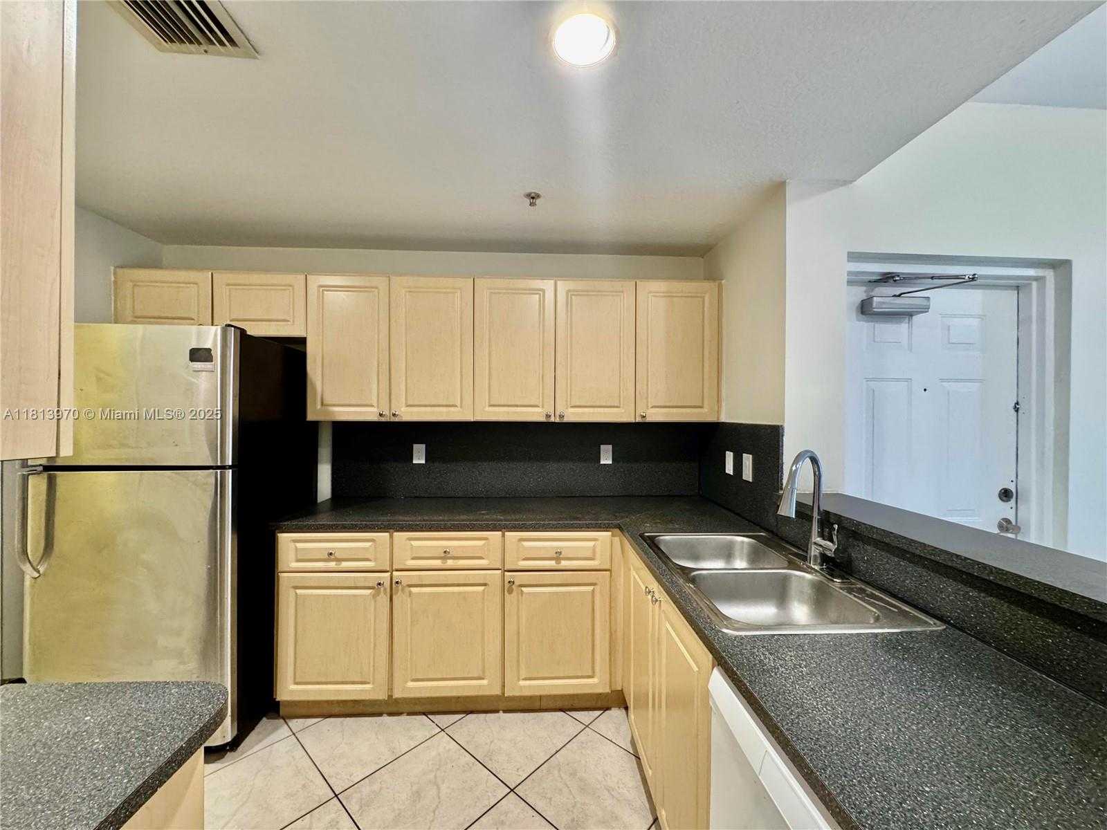 Small Image of 6520 NORTH WEST 114TH AVE #1601, Doral Number 21