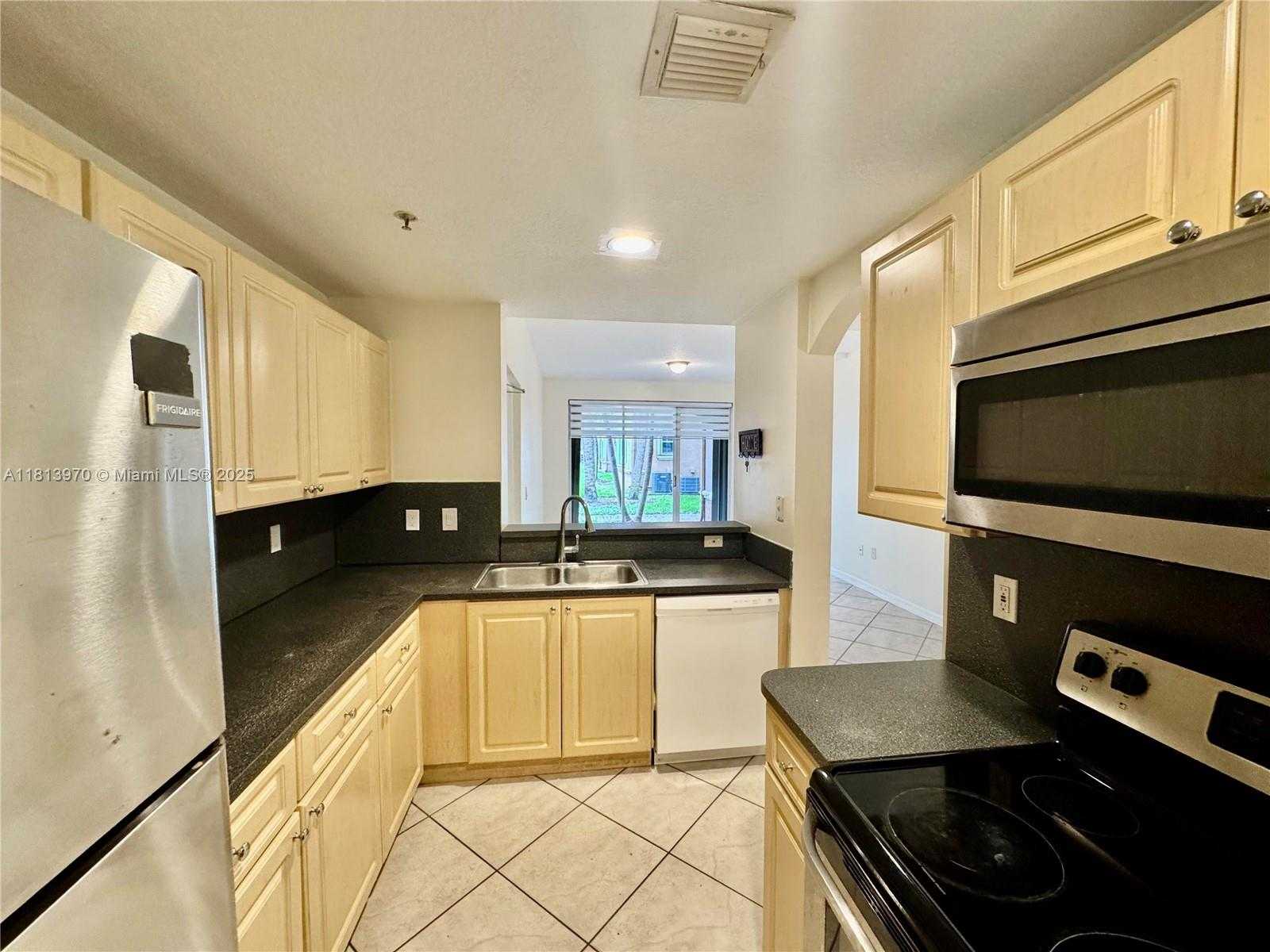 Small Image of 6520 NORTH WEST 114TH AVE #1601, Doral Number 25