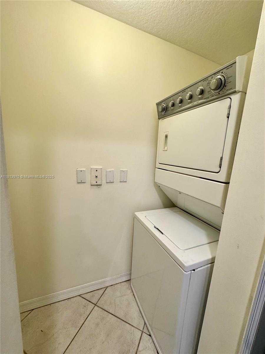 Small Image of 6520 NORTH WEST 114TH AVE #1601, Doral Number 27