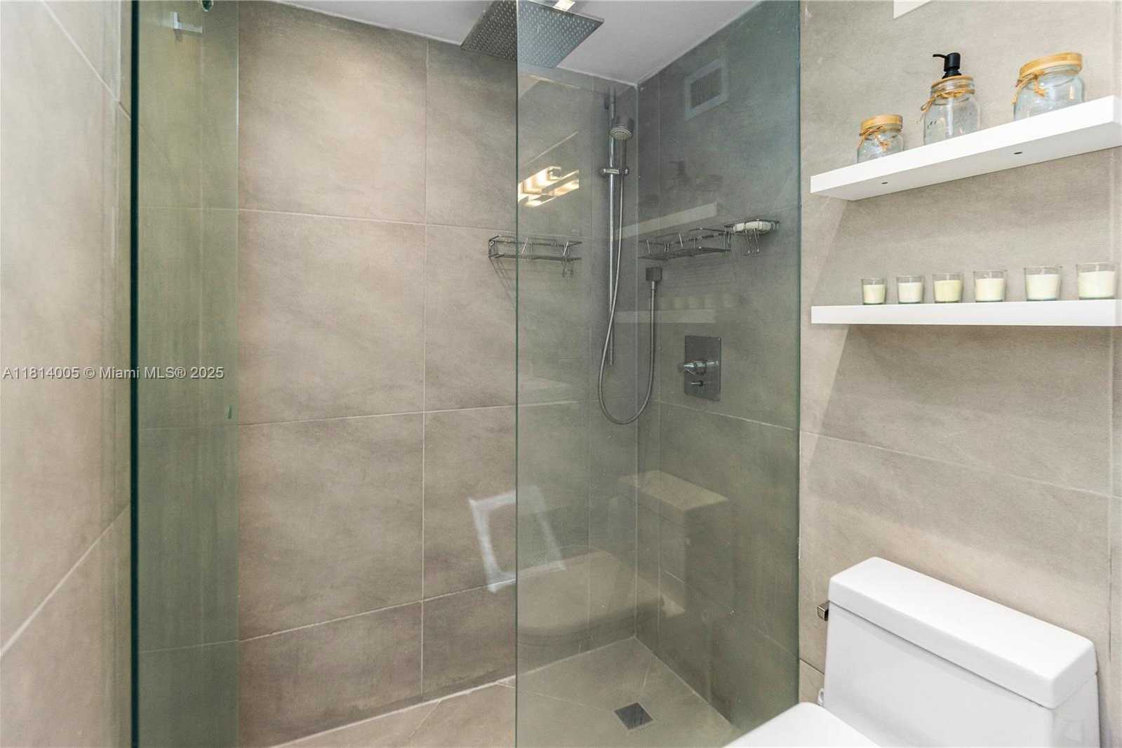 Small Image of 100 LINCOLN RD #835, Miami Beach Number 11