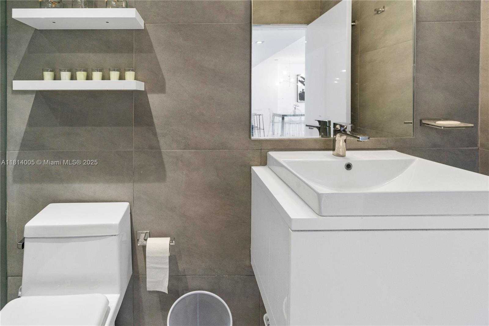 Small Image of 100 LINCOLN RD #835, Miami Beach Number 14