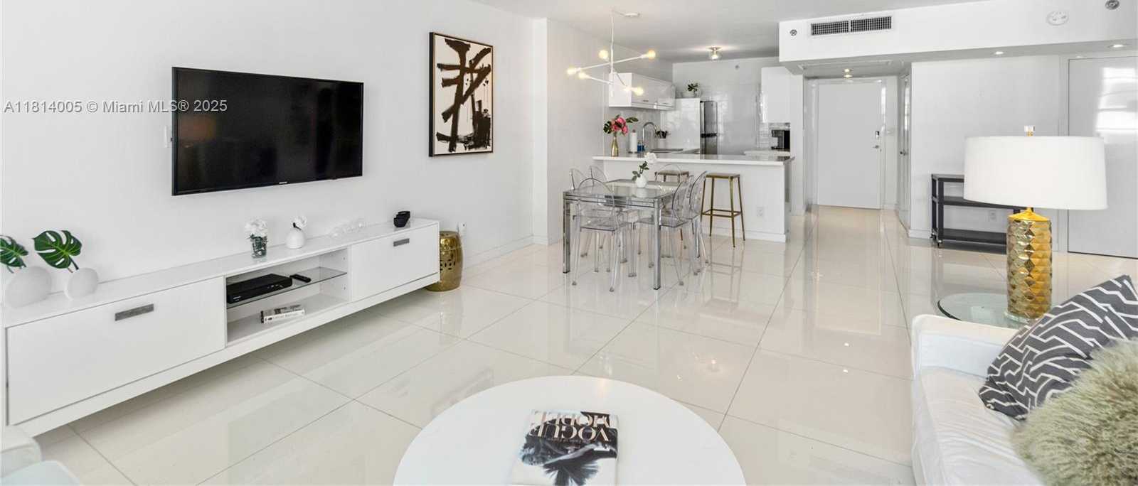 Small Image of 100 LINCOLN RD #835, Miami Beach Number 2