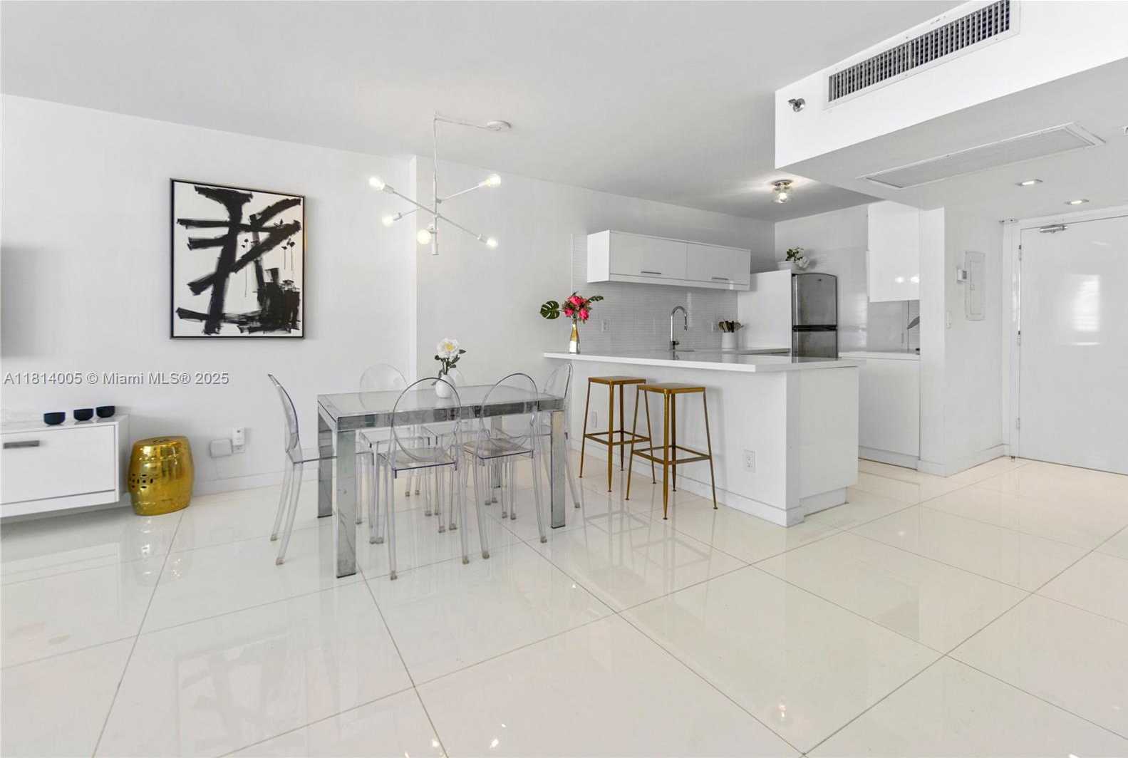 Small Image of 100 LINCOLN RD #835, Miami Beach Number 6