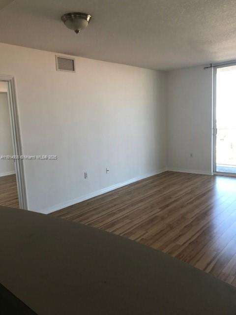 Small Image of 900 SOUTH WEST 8TH ST #806, Miami Number 16