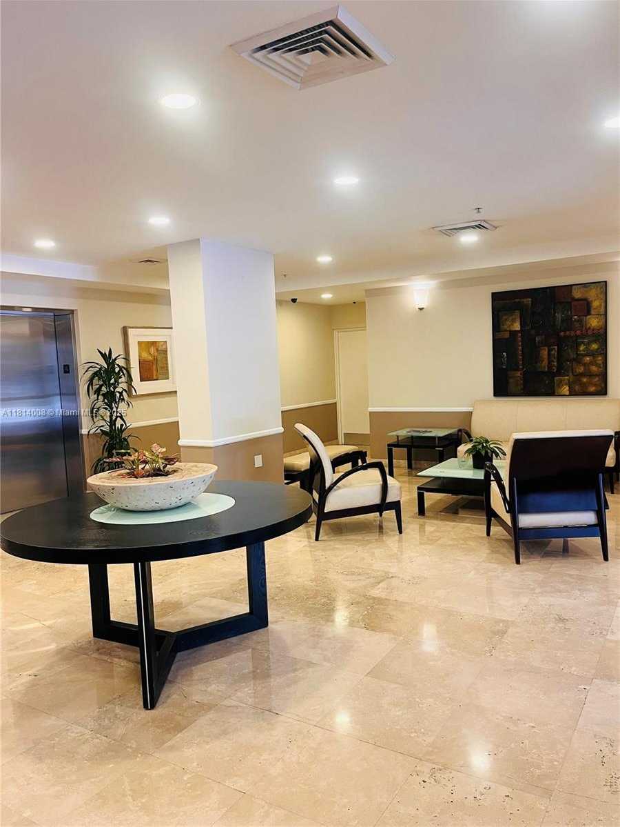Small Image of 900 SOUTH WEST 8TH ST #806, Miami Number 22