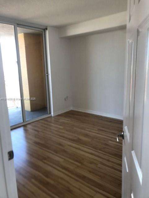 Small Image of 900 SOUTH WEST 8TH ST #806, Miami Number 5