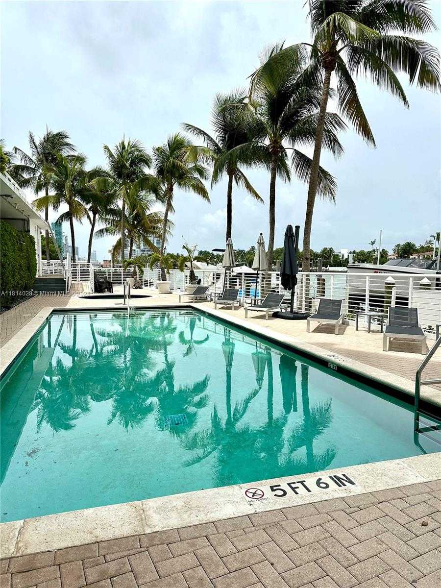 Small Image of 6580 INDIAN CREEK DR #406, Miami Beach Number 7