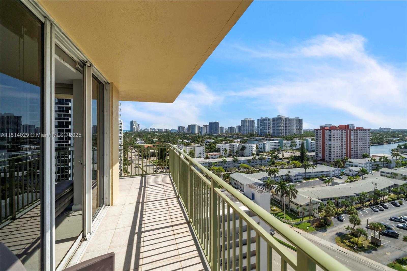 Small Image of 2080 SOUTH OCEAN DR #1501 (Avail July 1), Hallandale Beach Number 15