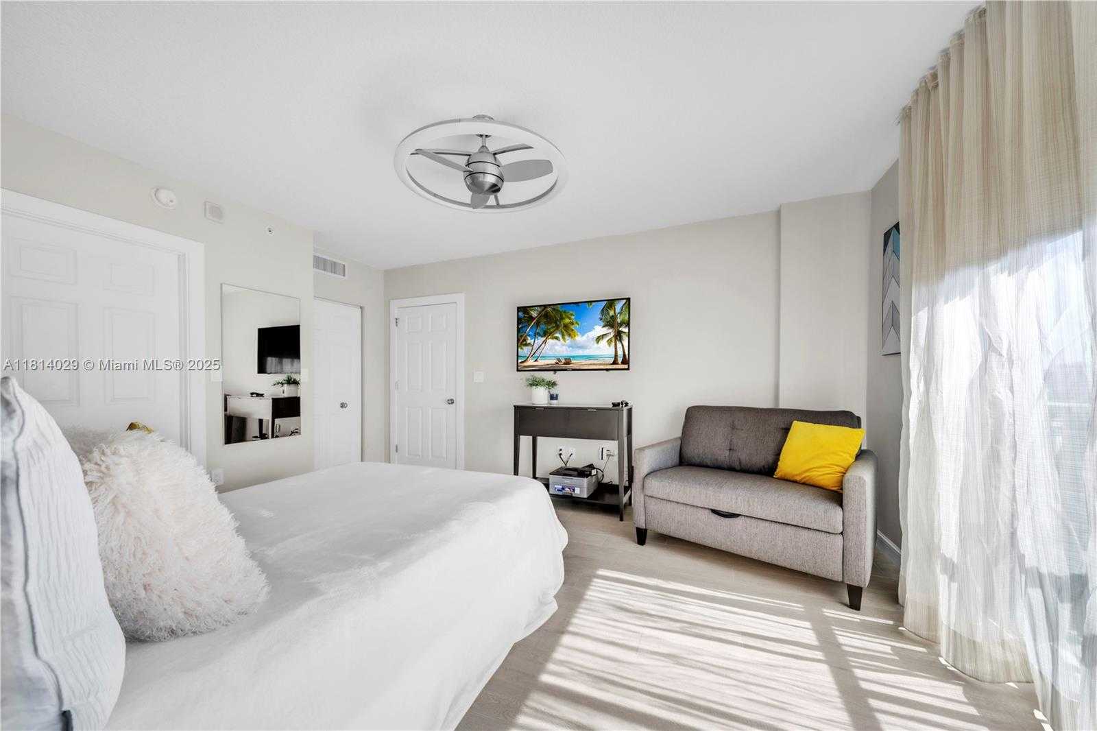 Small Image of 2080 SOUTH OCEAN DR #1501 (Avail July 1), Hallandale Beach Number 20