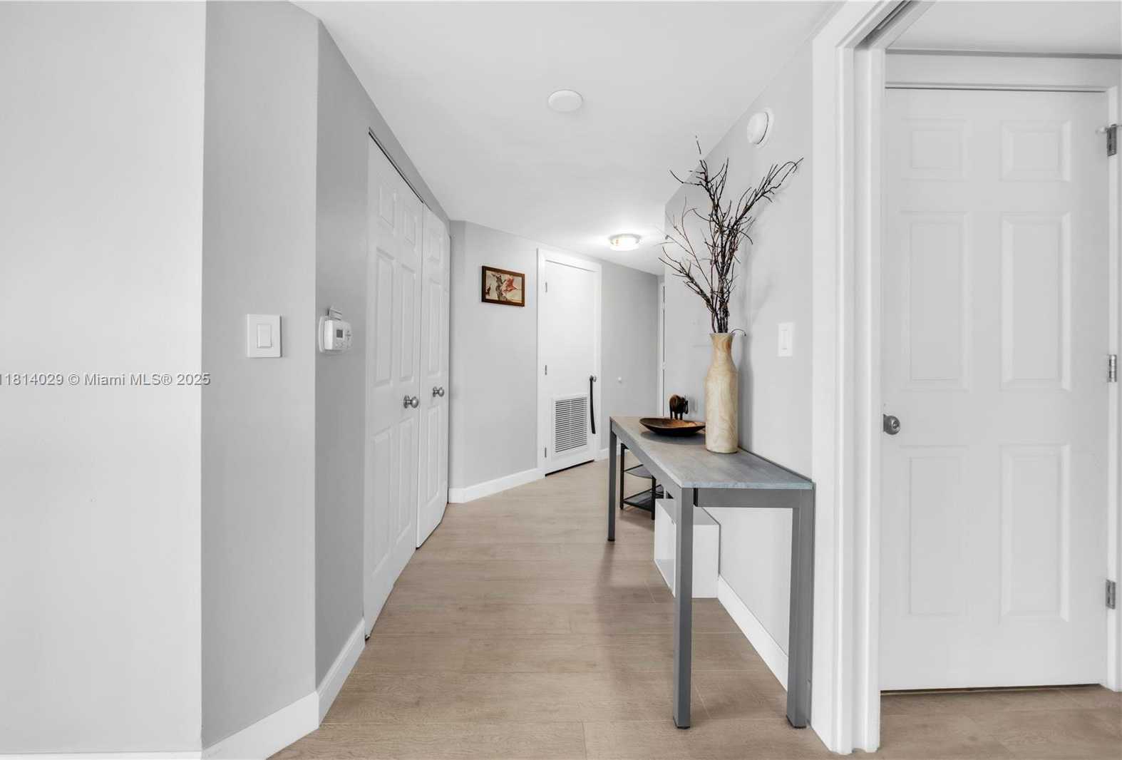 Small Image of 2080 SOUTH OCEAN DR #1501 (Avail July 1), Hallandale Beach Number 30
