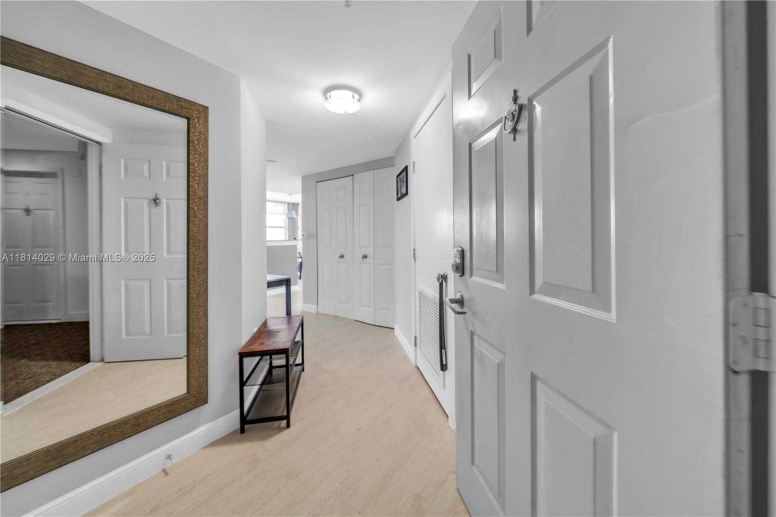 Small Image of 2080 SOUTH OCEAN DR #1501 (Avail July 1), Hallandale Beach Number 31