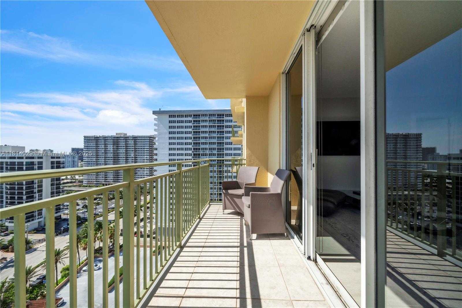 Small Image of 2080 SOUTH OCEAN DR #1501 (Avail July 1), Hallandale Beach Number 8