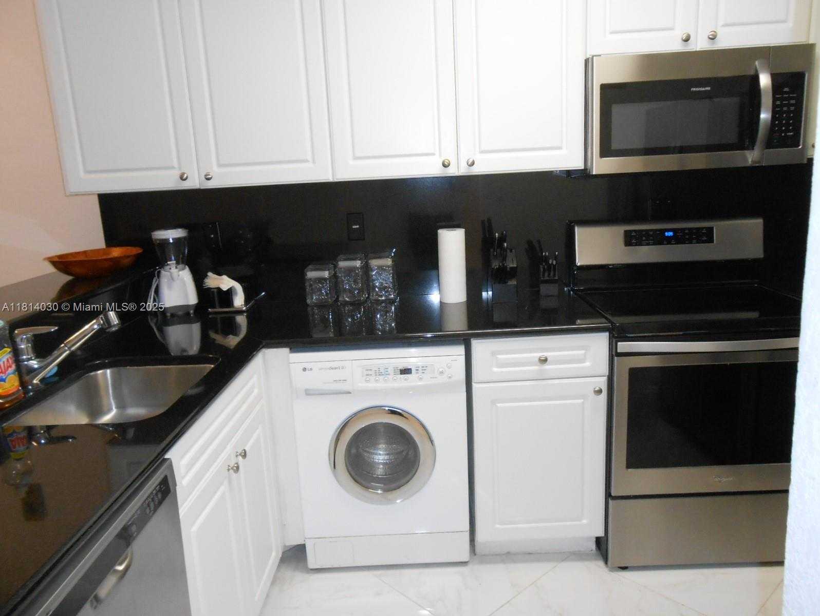 Small Image of 2501 SOUTH OCEAN DR #327, Hollywood Number 13