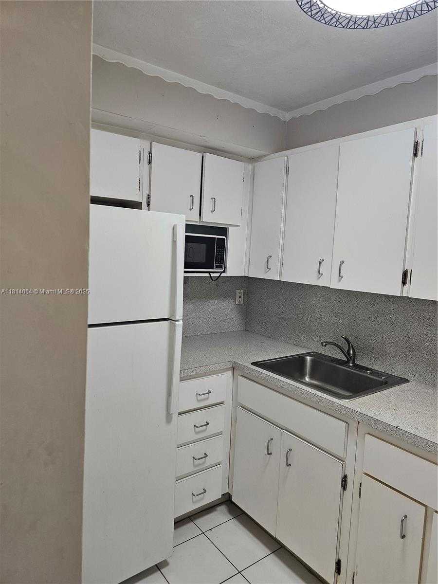 Small Image of 4801 NORTH WEST 7TH ST #102-16, Miami Number 14