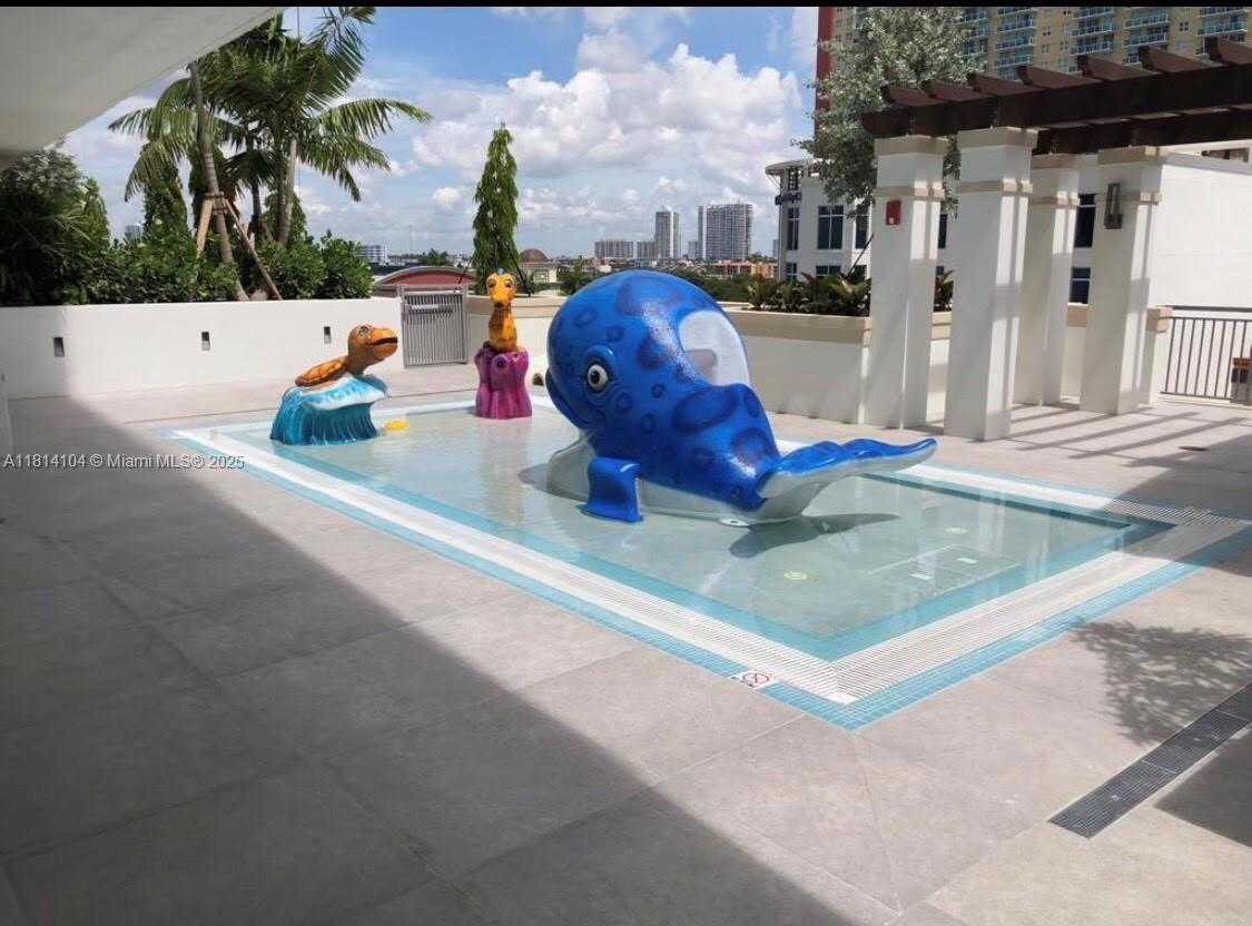 Imagen de Pequeño Objeto