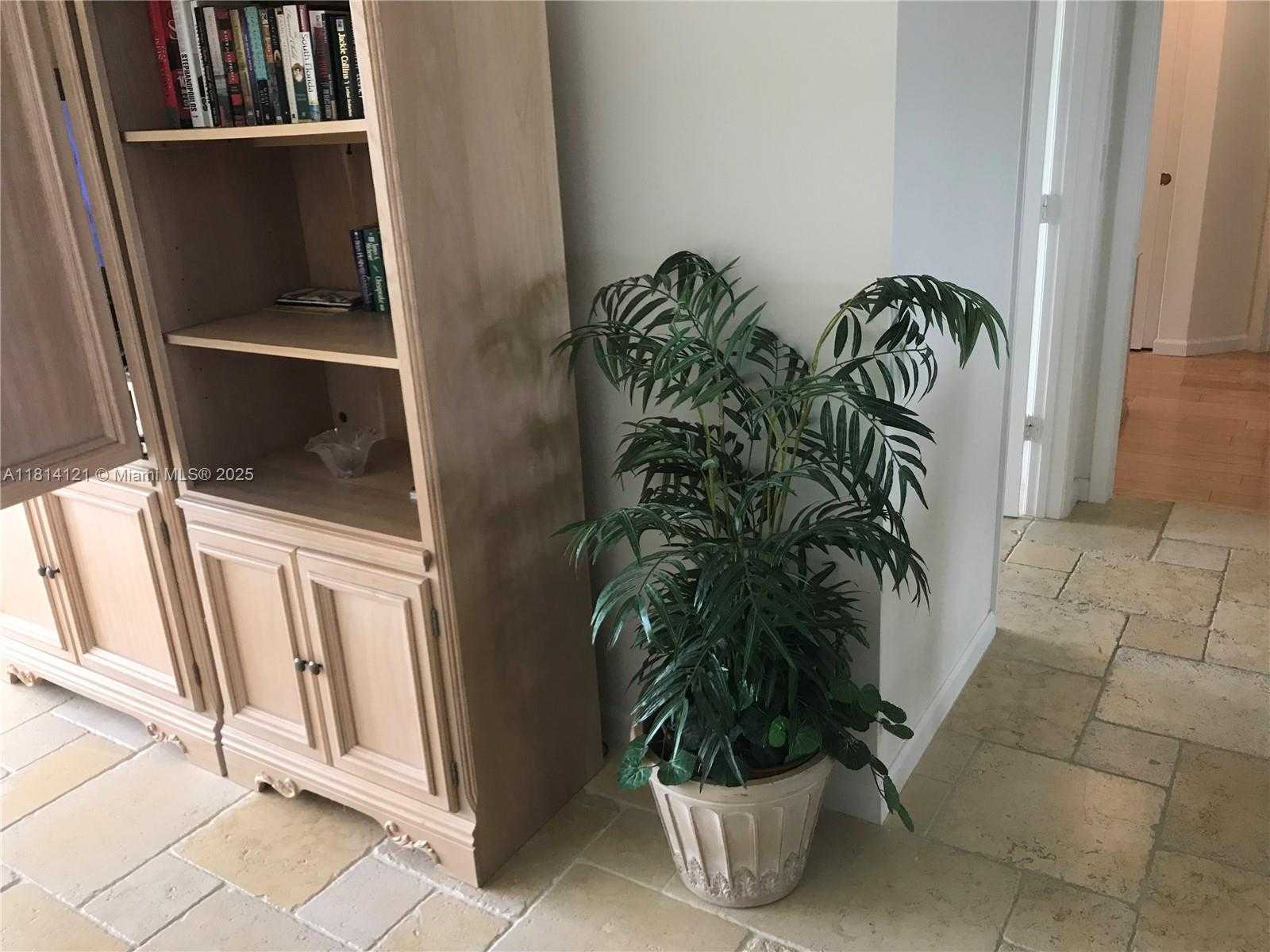 Small Image of 7000 ISLAND BLVD #1608, Aventura Number 8