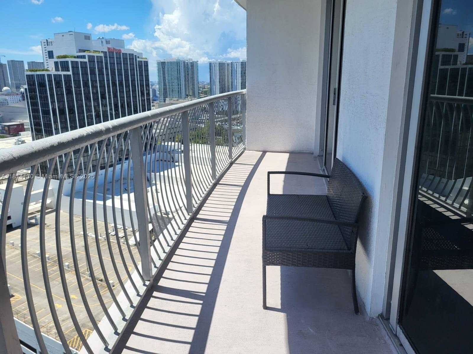 Small Image of 1750 NORTH BAYSHORE DR #2604, Miami Number 10