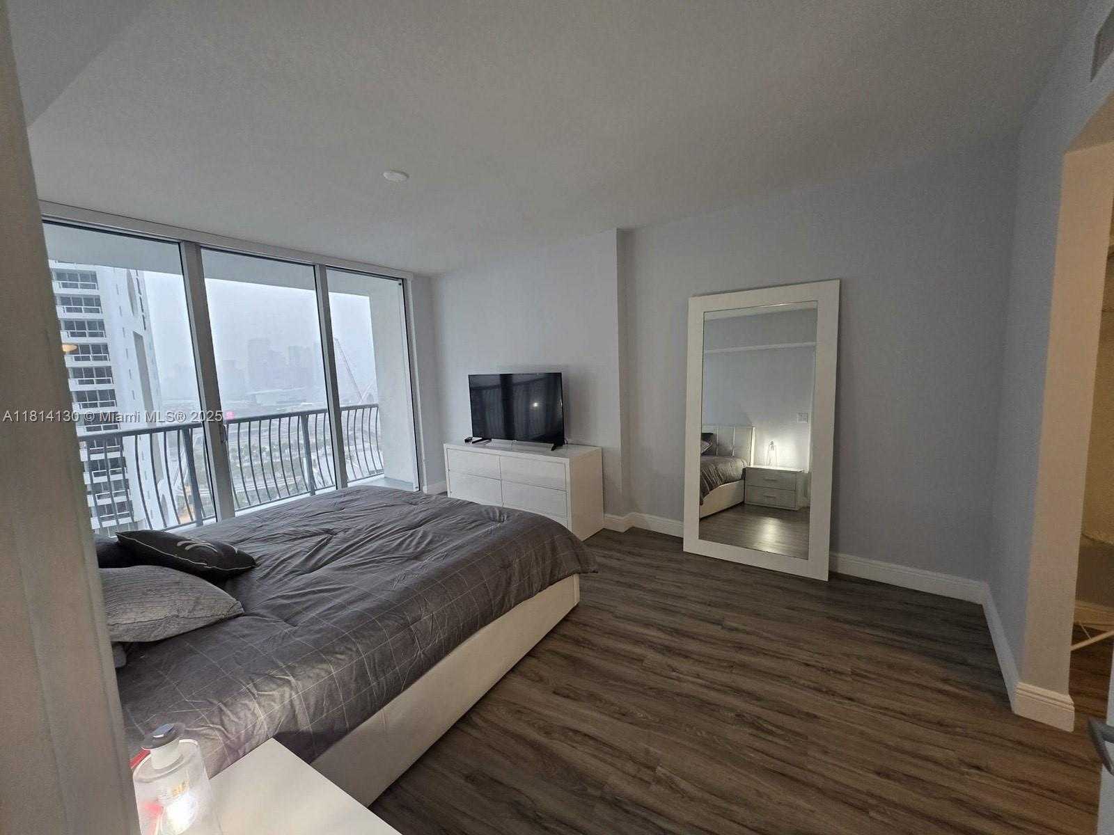 Small Image of 1750 NORTH BAYSHORE DR #2604, Miami Number 5