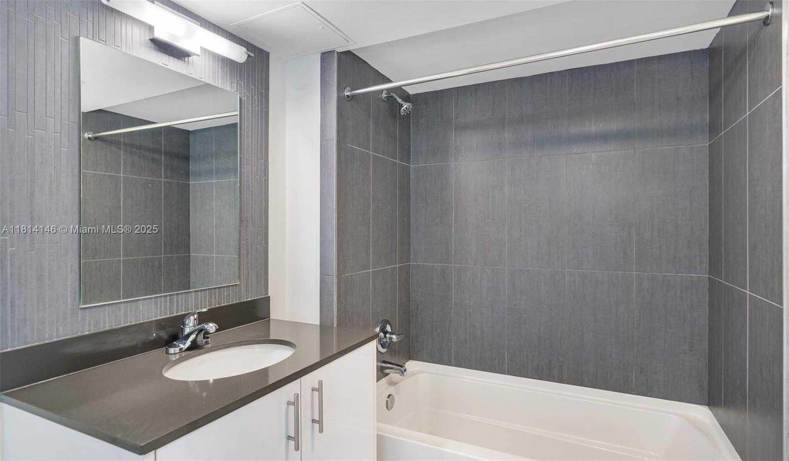 Small Image of 910 WEST AVE #0236, Miami Beach Number 14
