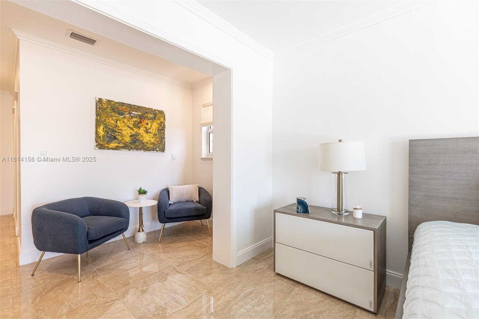 Small Image of 1430 STILLWATER DR #1430, Miami Beach Number 28