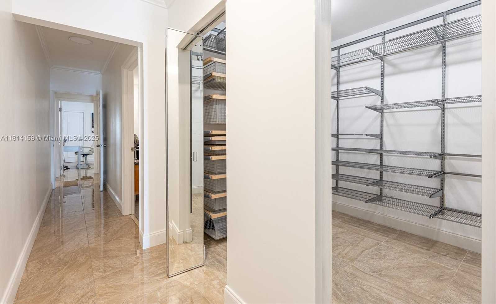 Small Image of 1430 STILLWATER DR #1430, Miami Beach Number 30