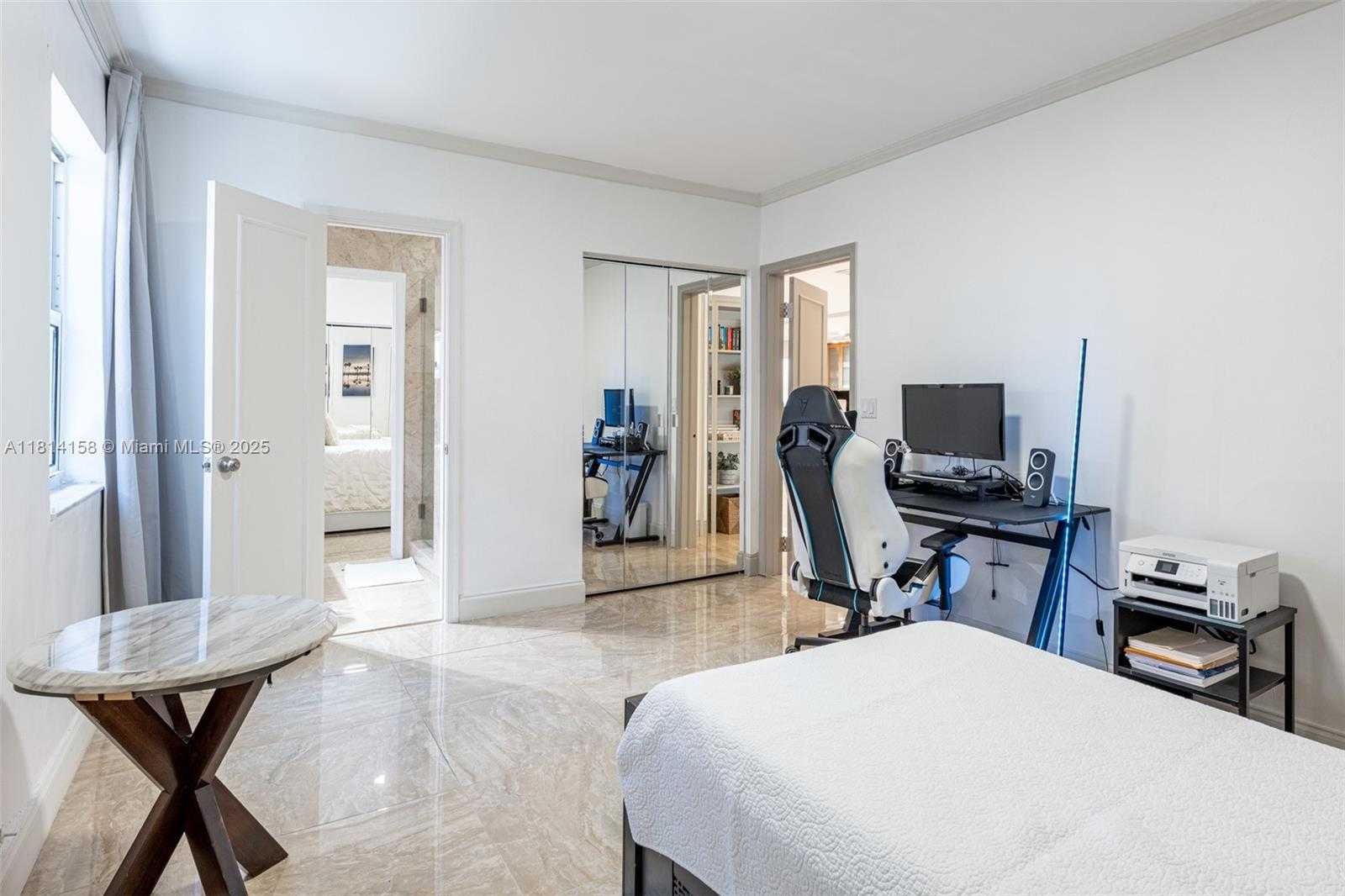 Small Image of 1430 STILLWATER DR #1430, Miami Beach Number 42