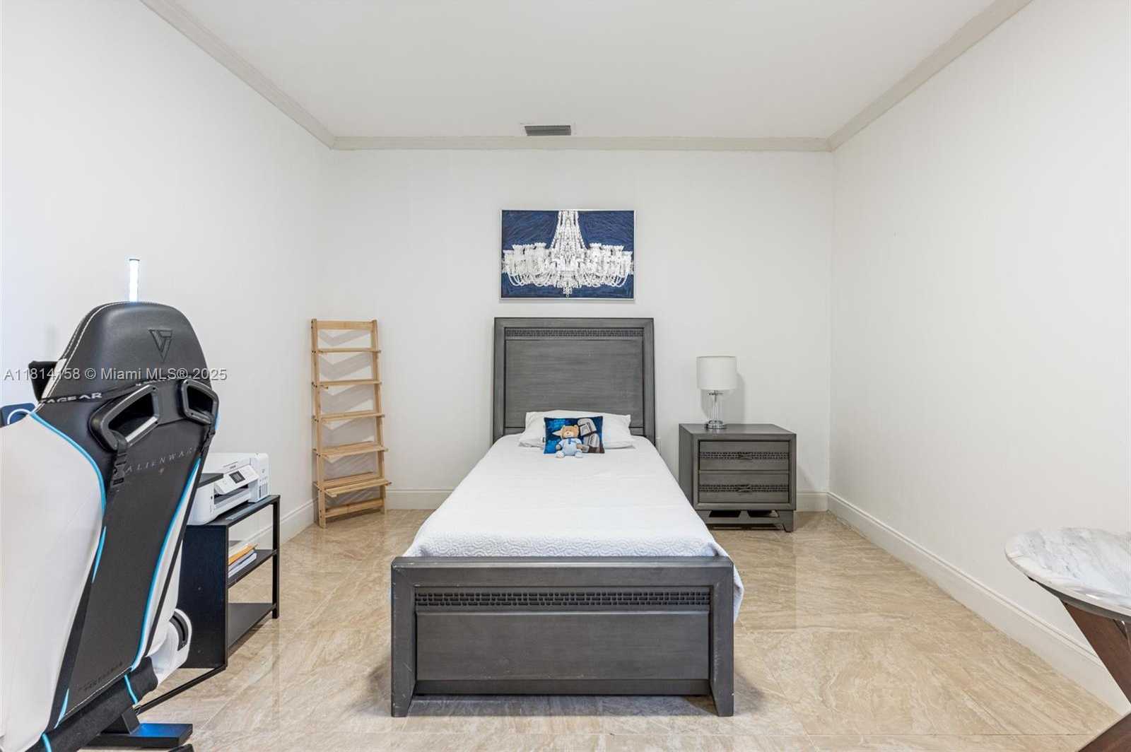 Small Image of 1430 STILLWATER DR #1430, Miami Beach Number 43
