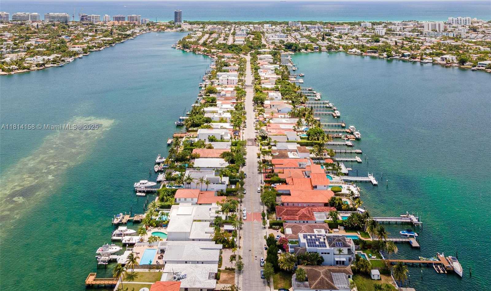Small Image of 1430 STILLWATER DR #1430, Miami Beach Number 66