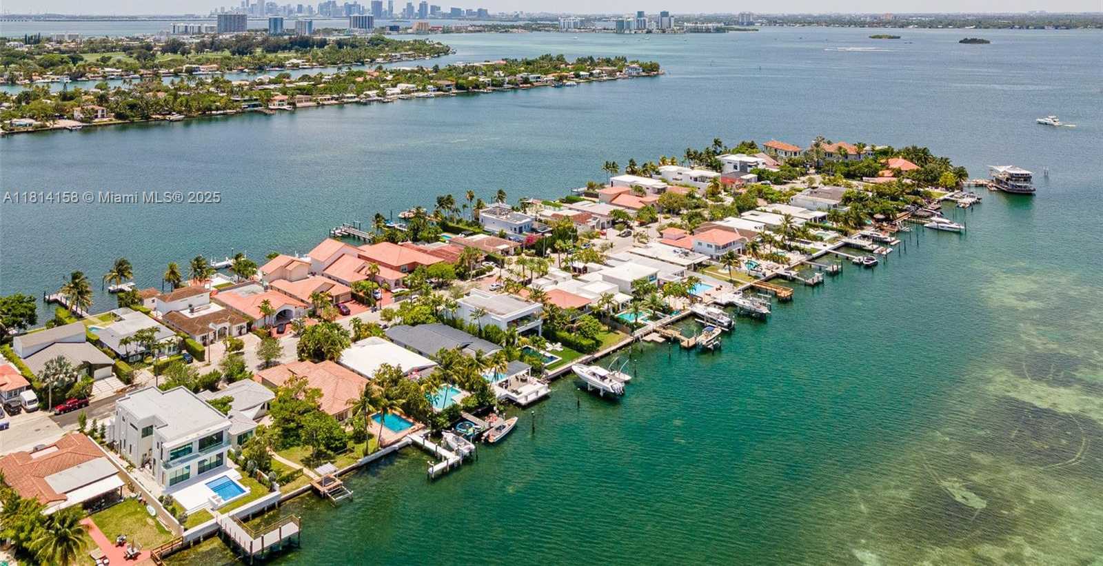 Small Image of 1430 STILLWATER DR #1430, Miami Beach Number 69