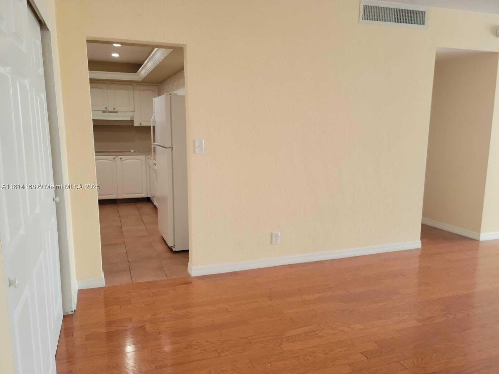 Small Image of 3801 SOUTH OCEAN DR #3A, Hollywood Number 6