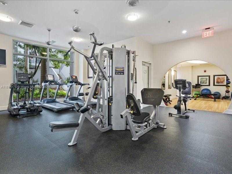 Small Image of 1830 RADIUS DR #620, Hollywood Number 26