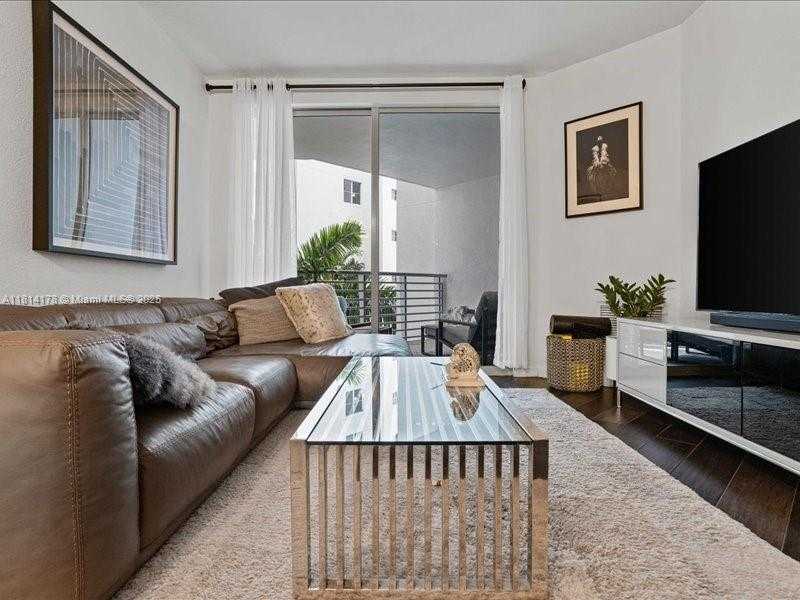 Small Image of 1830 RADIUS DR #620, Hollywood Number 3