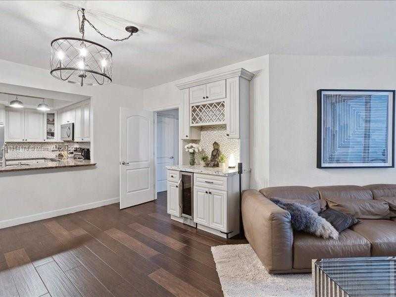 Small Image of 1830 RADIUS DR #620, Hollywood Number 5