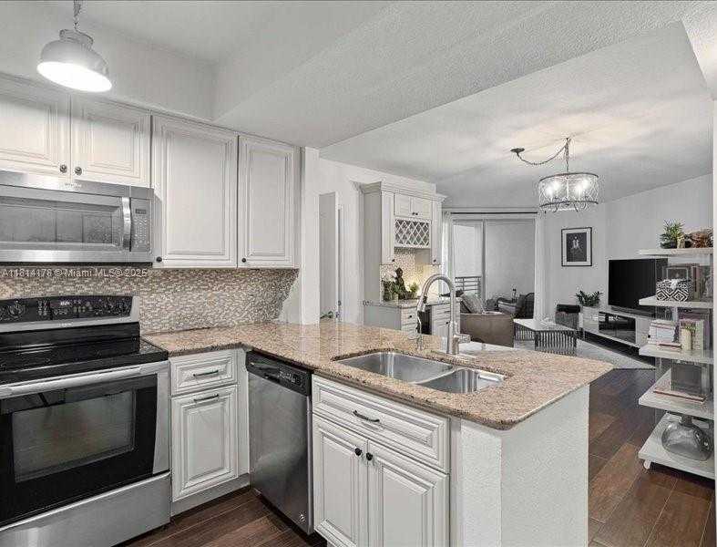 Small Image of 1830 RADIUS DR #620, Hollywood Number 6
