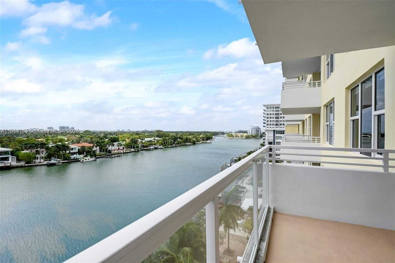 Small Image of 5600 COLLINS AVE #9M, Miami Beach Number 4