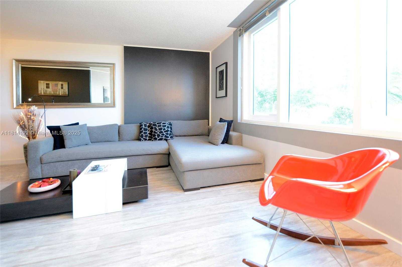 Small Image of 2301 COLLINS AVE #414, Miami Beach Number 10