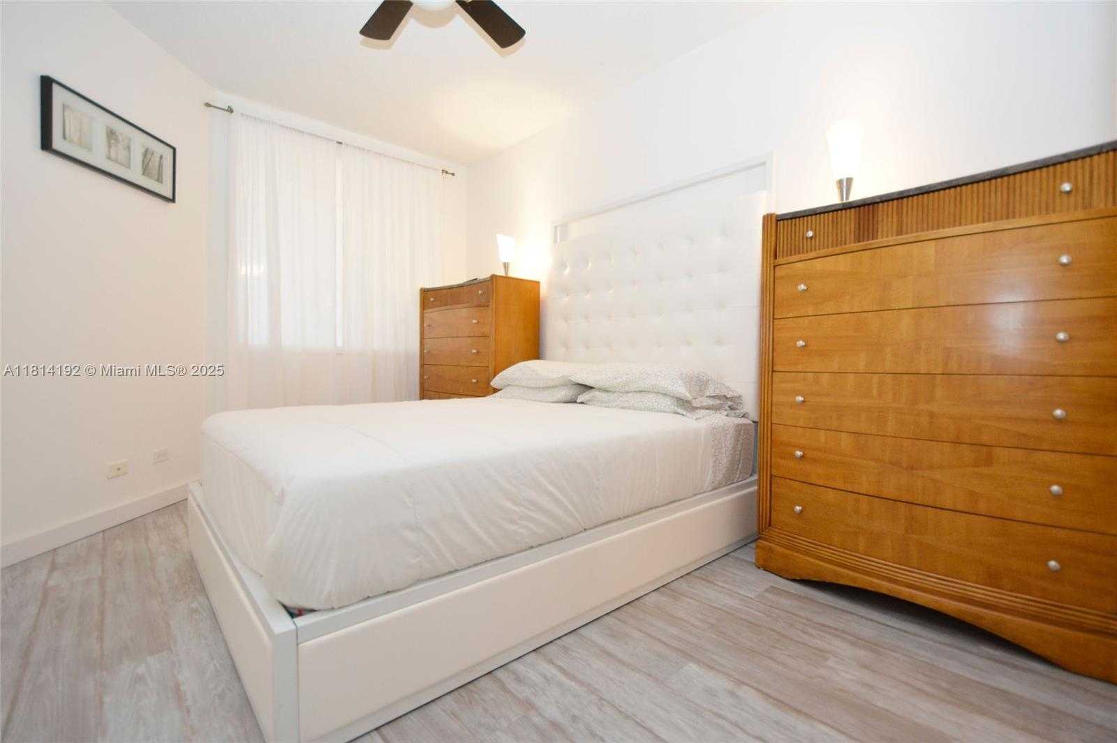 Small Image of 2301 COLLINS AVE #414, Miami Beach Number 22