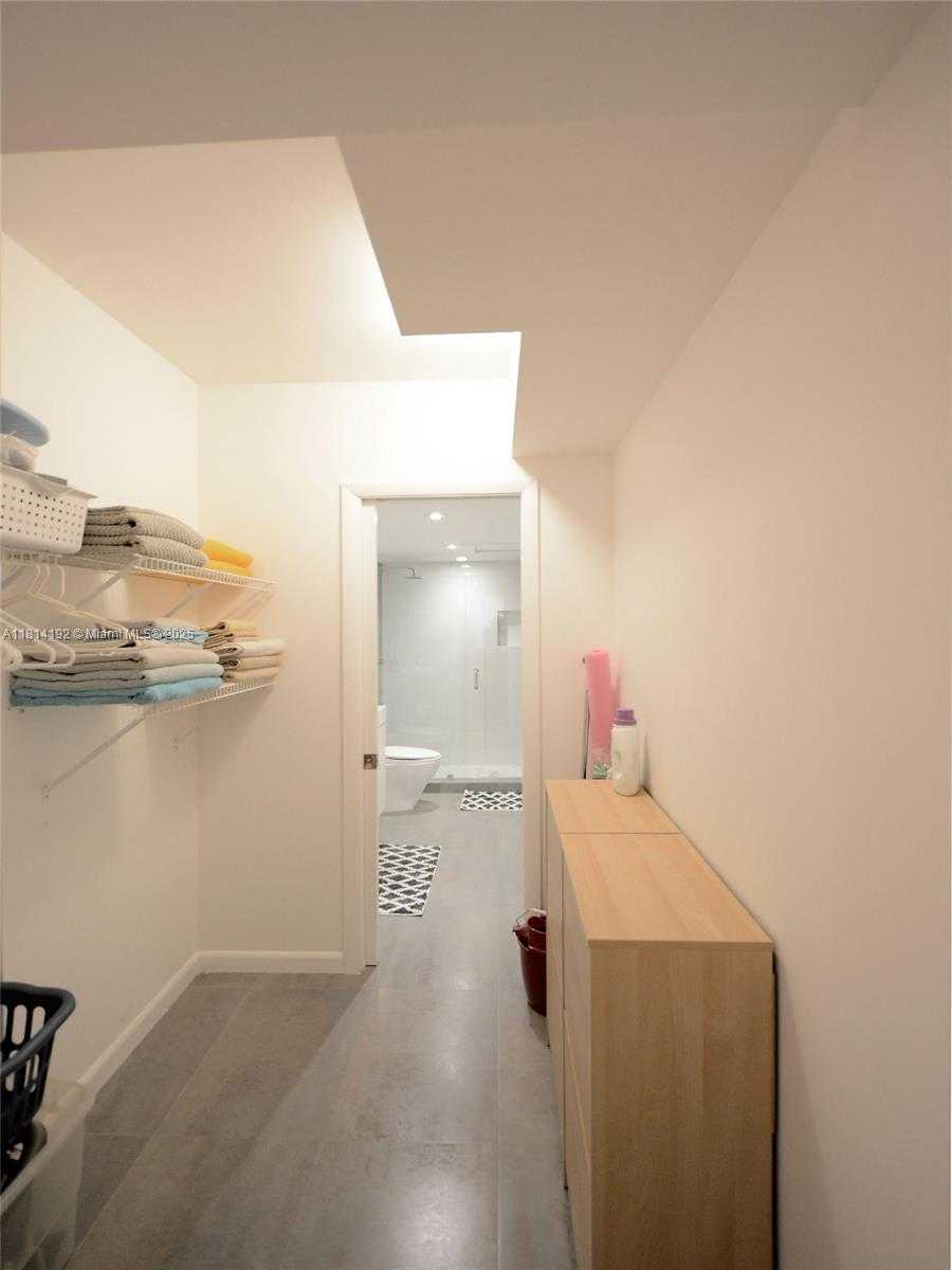 Small Image of 2301 COLLINS AVE #414, Miami Beach Number 23