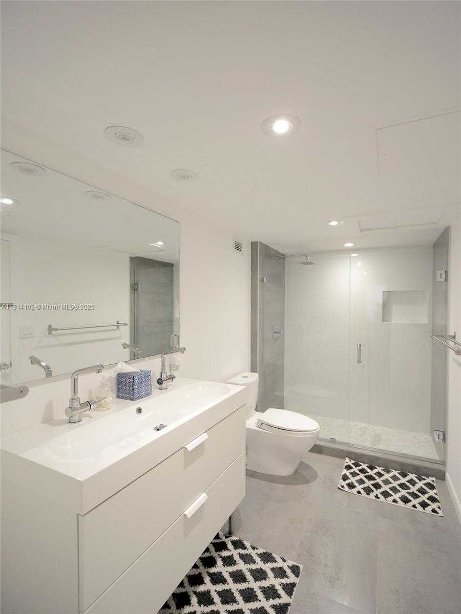 Small Image of 2301 COLLINS AVE #414, Miami Beach Number 24