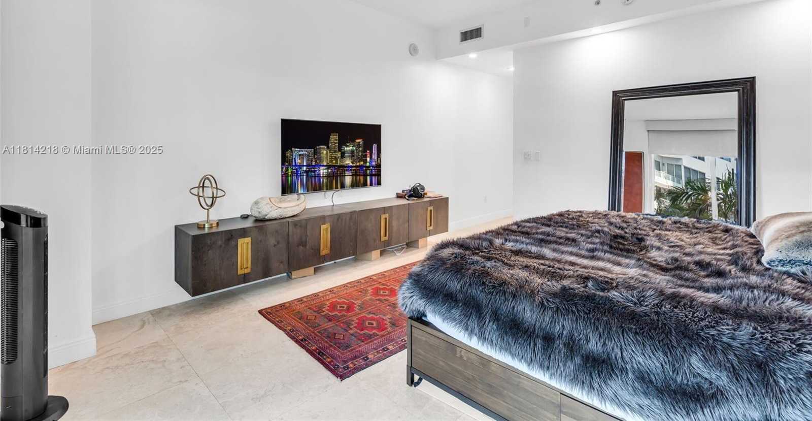 Small Image of 218 SOUTH EAST 14TH ST #802, Miami Number 21