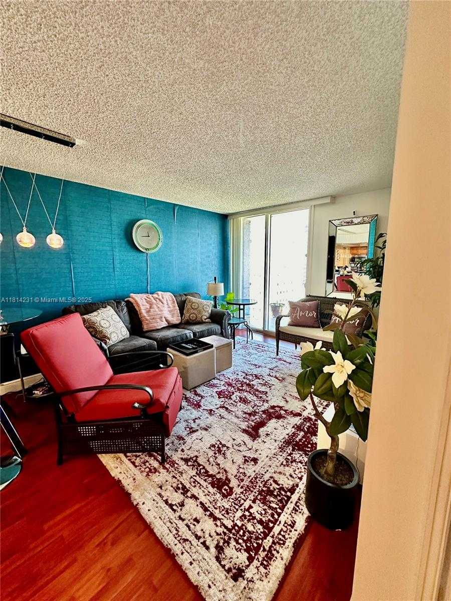 Small Image of 850 NORTH MIAMI AVE #W-1807, Miami Number 3