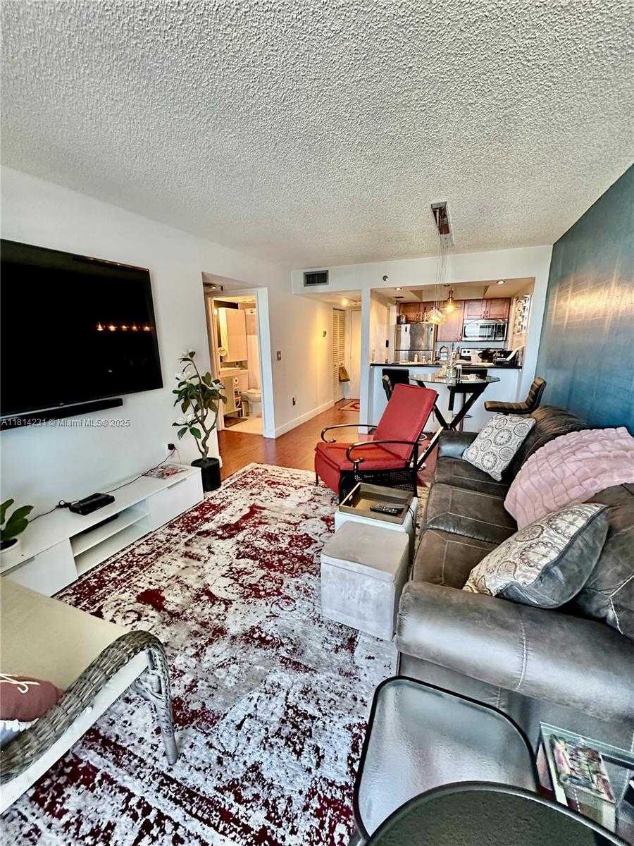 Small Image of 850 NORTH MIAMI AVE #W-1807, Miami Number 4