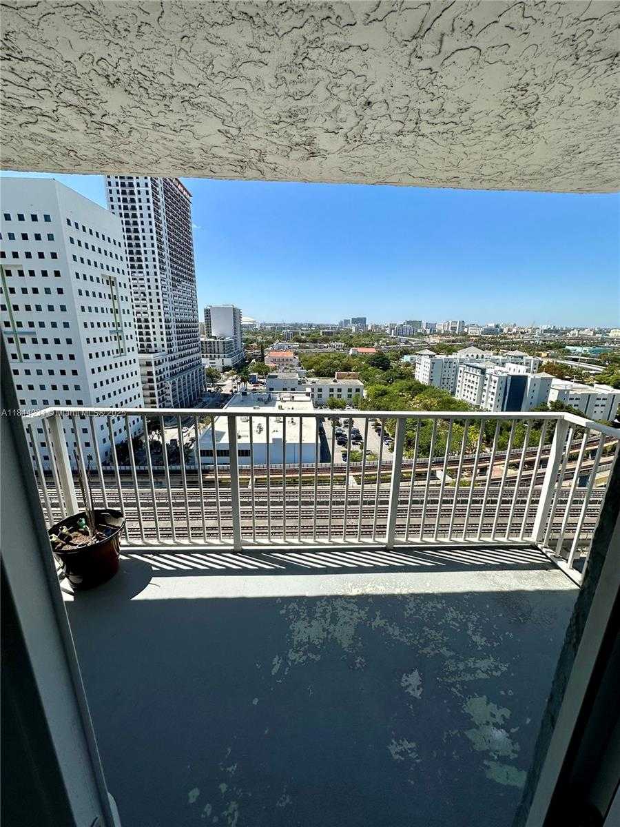 Small Image of 850 NORTH MIAMI AVE #W-1807, Miami Number 9