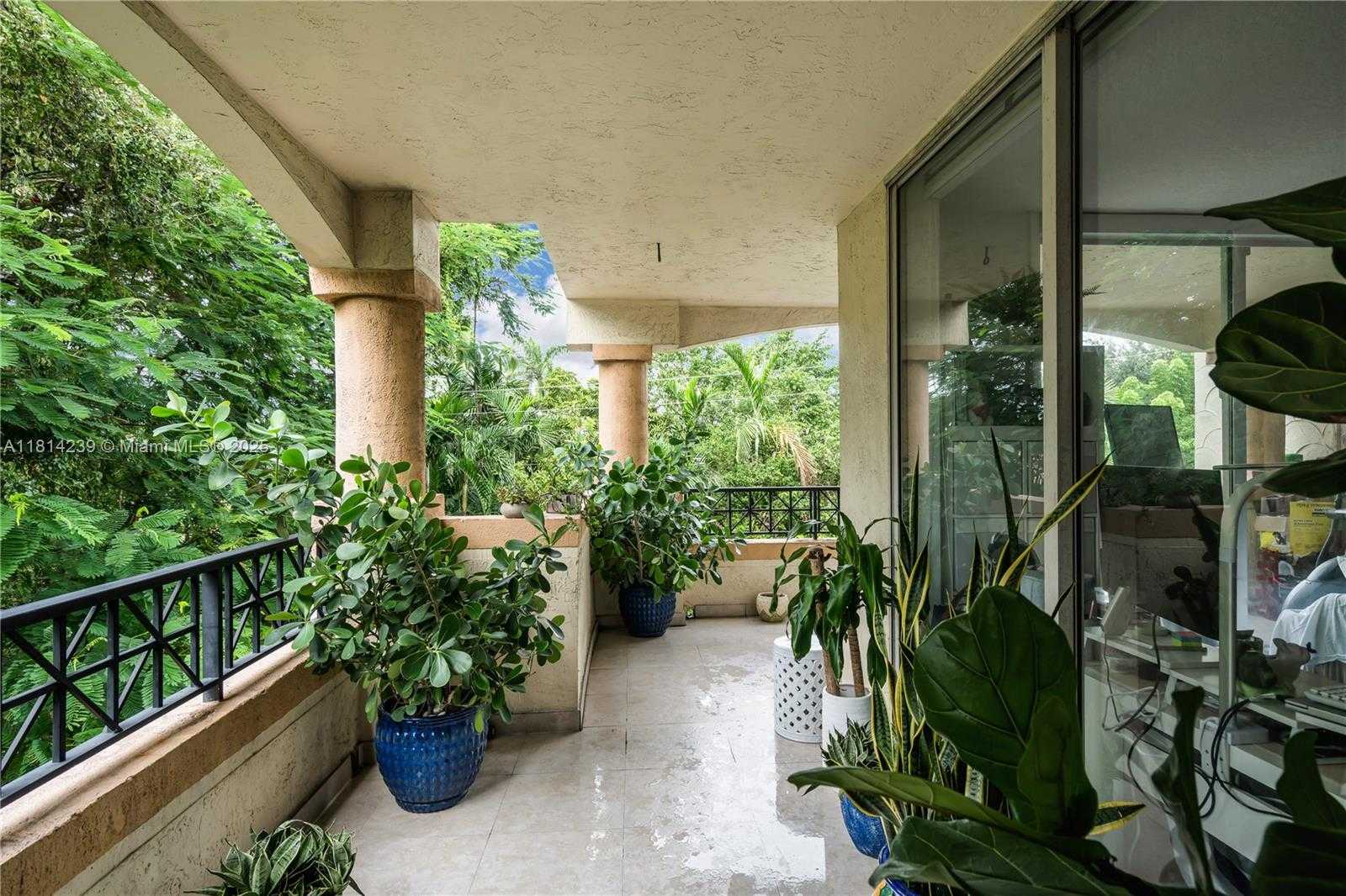 Small Image of 1834 BRICKELL AVE #33, Miami Number 19