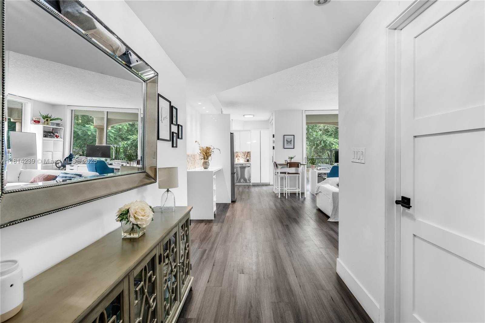 Small Image of 1834 BRICKELL AVE #33, Miami Number 5