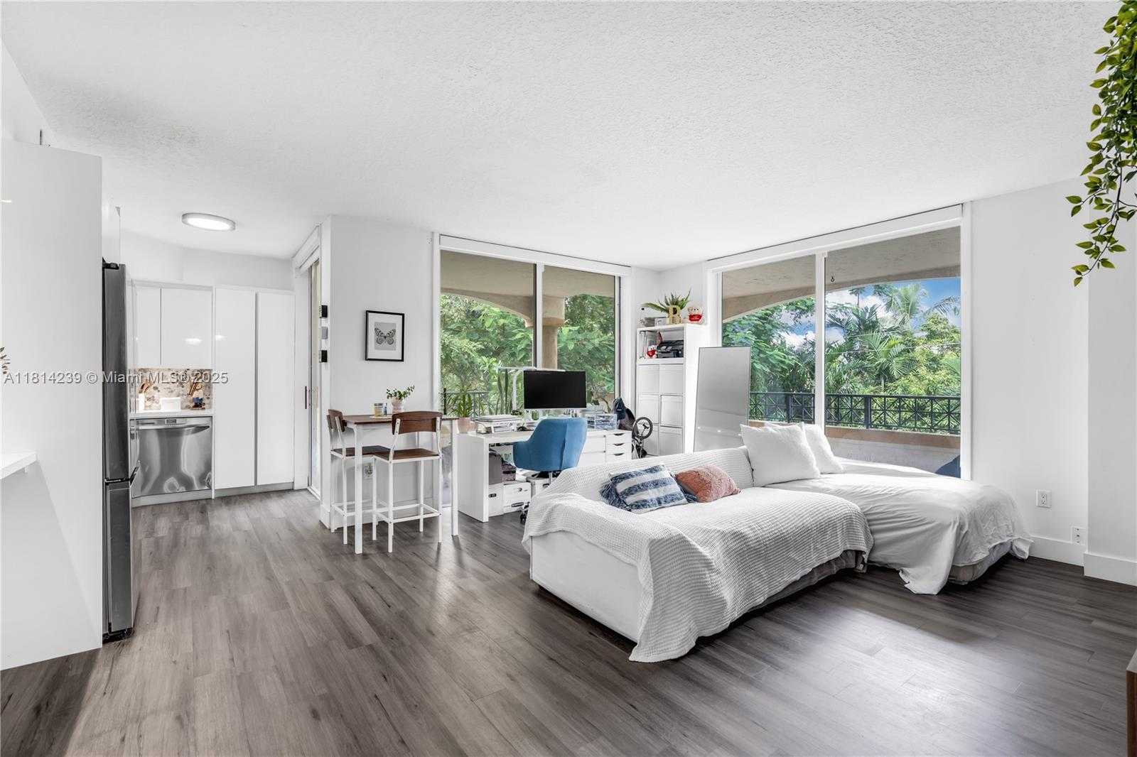 Small Image of 1834 BRICKELL AVE #33, Miami Number 7